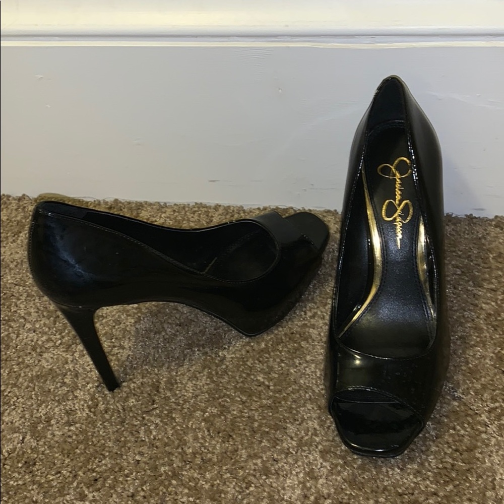 Jessica Simpson Pumps